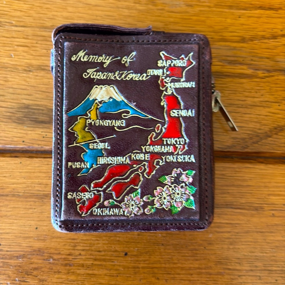Rare Vintage Memory of Korean War Leather Cigarette Case.